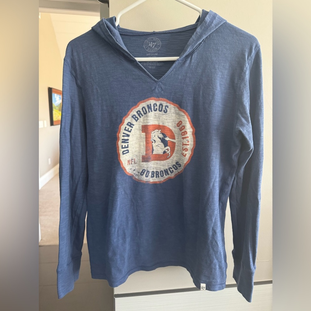 Vintage Denver Broncos sweatshirt